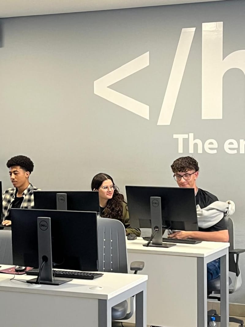 Estudantes criam site para a maior feira cultural de MS 