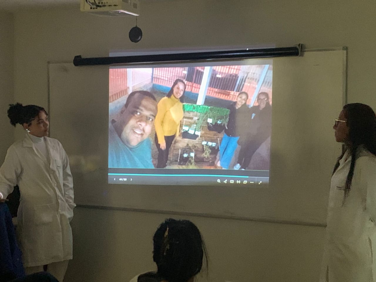 Horta medicinal em UBS visa valorização do saber 