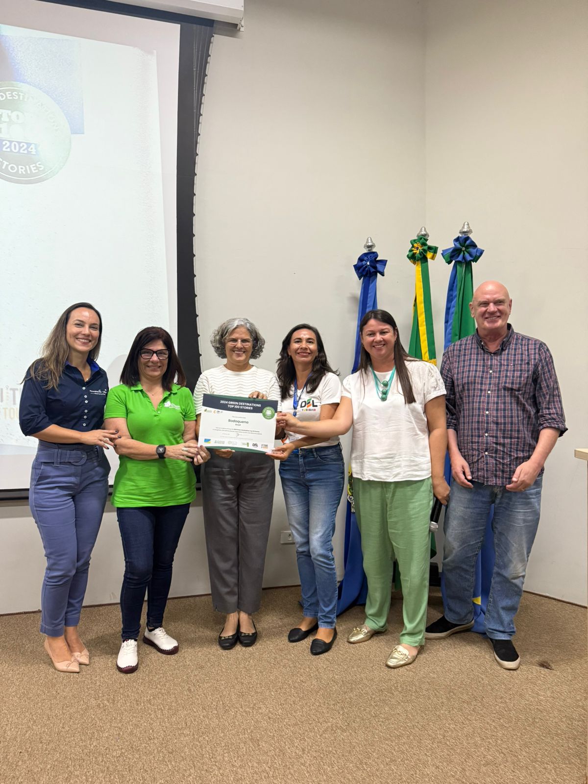 Prefeitura de Bodoquena recebe certificado por prêmio internacional 